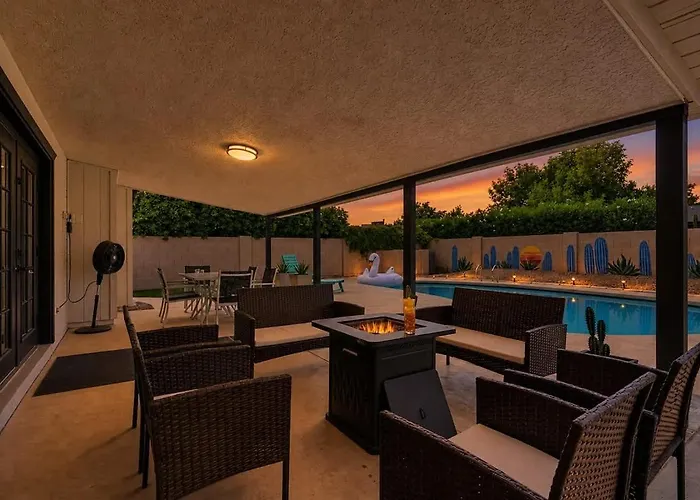 Sunrise-sparkling Pool-bbq Grill-mins To Old Town *
